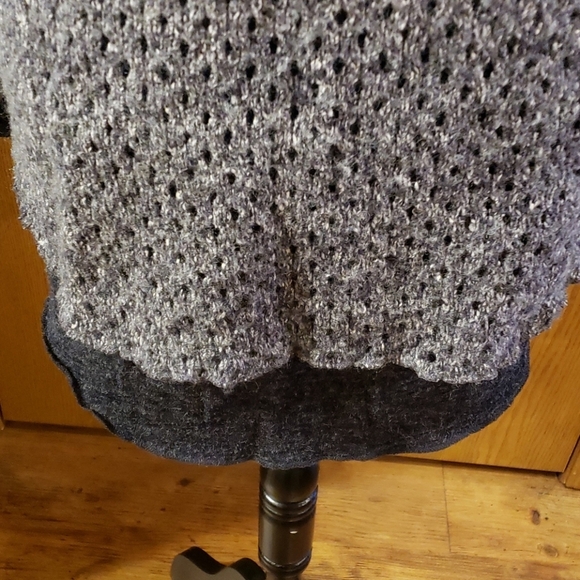 Soft surroundings grey lagenlook layered sweater - Picture 3 of 6